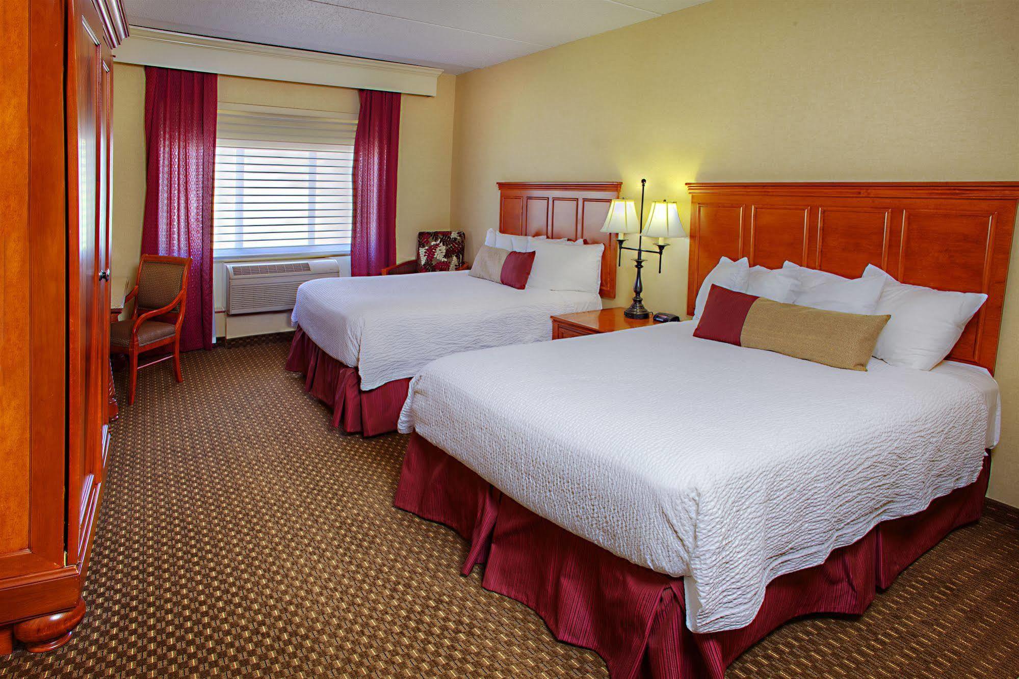 Hotel Doubletree By Hilton At Cadillac Jack's 4*