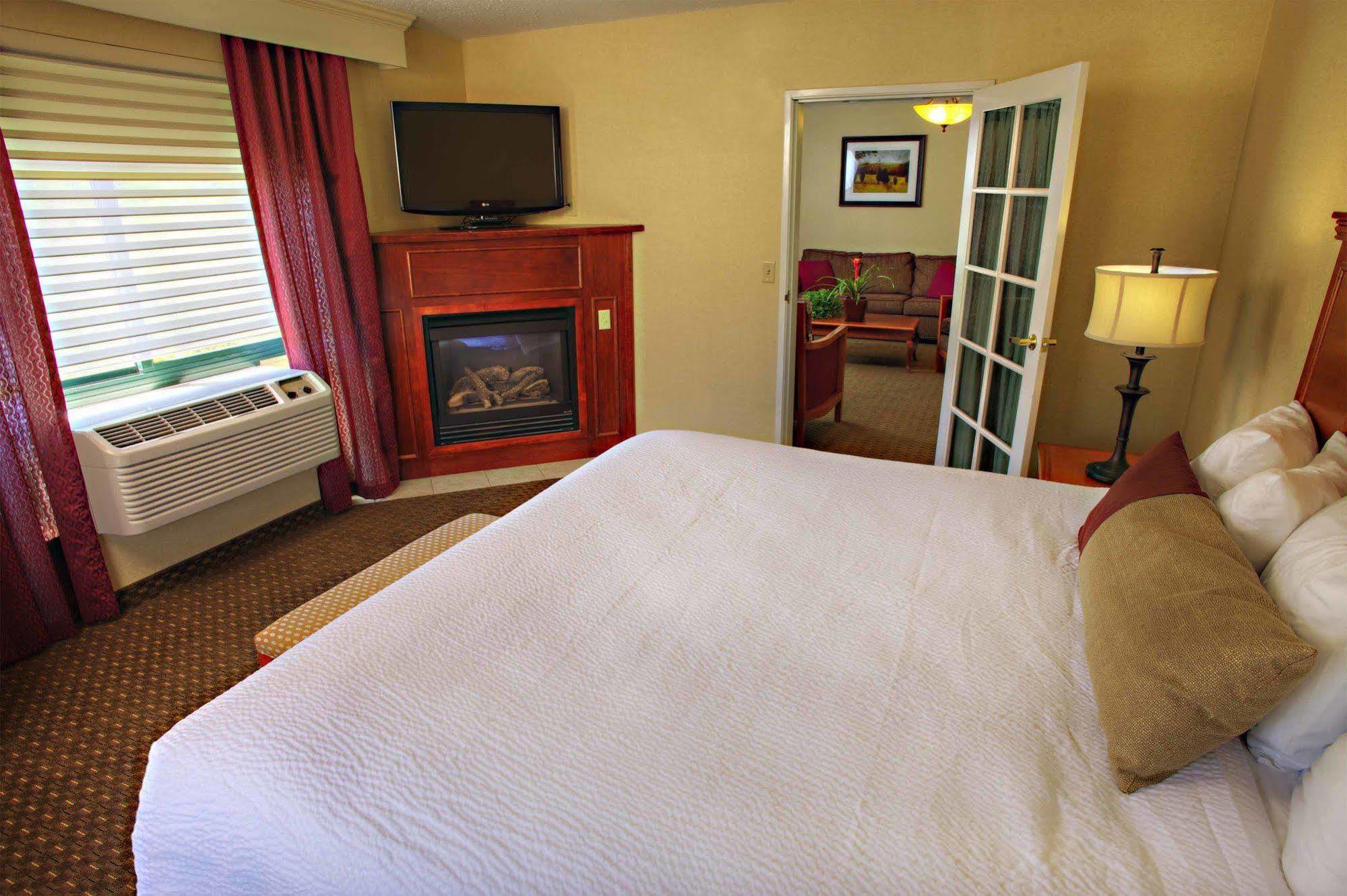 Hotel Doubletree By Hilton At Cadillac Jack's 4*